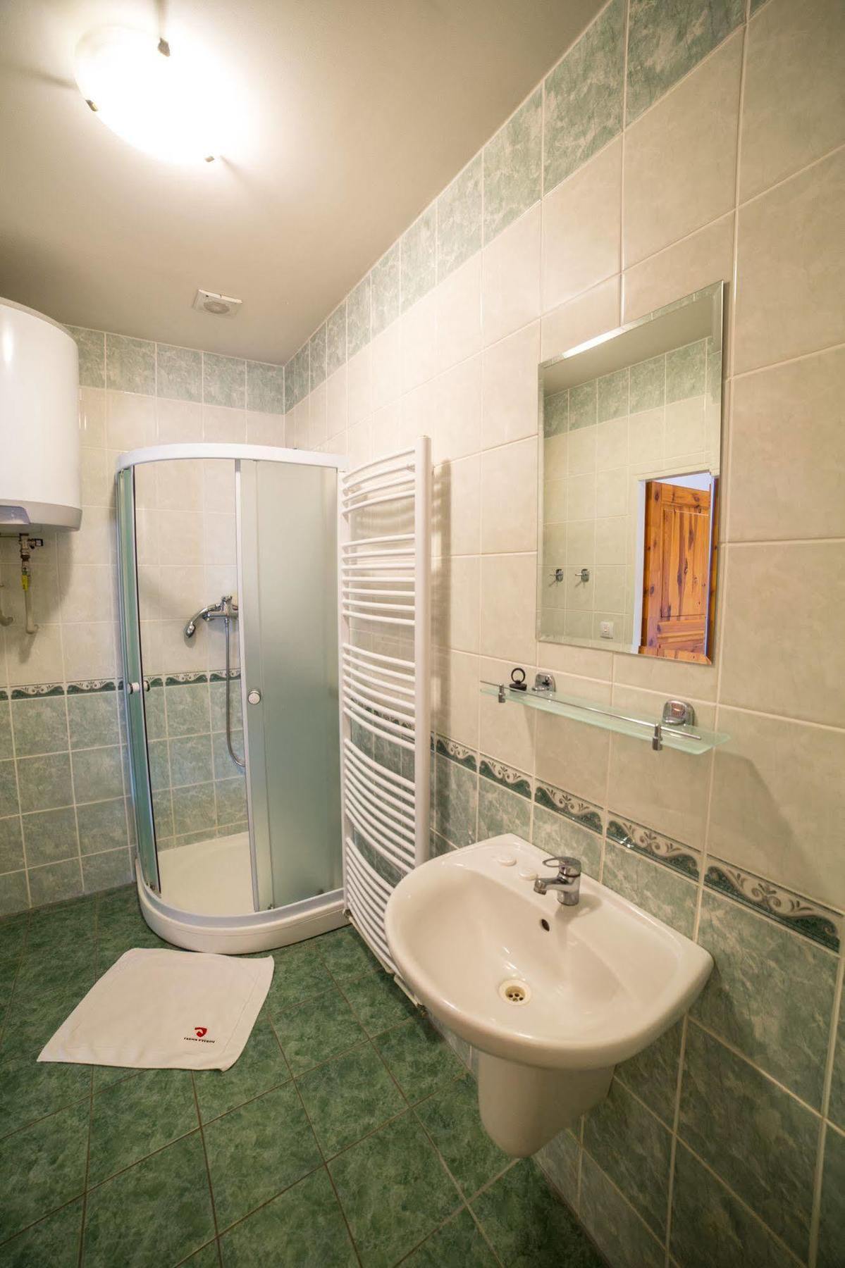 Farma Ptyrov Otel Mnichovo Hradiště Dış mekan fotoğraf