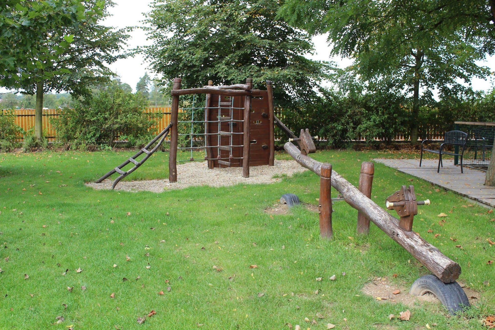 Farma Ptyrov Otel Mnichovo Hradiště Dış mekan fotoğraf